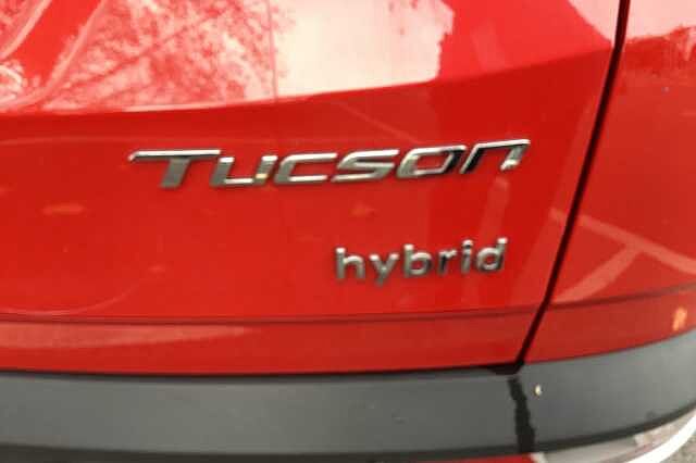 Hyundai TUCSON 1.6 TGDi Hybrid 230 SE Connect 5dr 2WD Auto Red