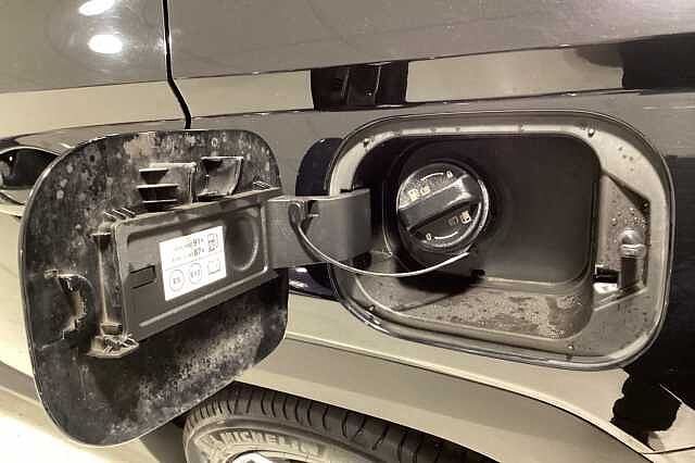 Hyundai TUCSON 1.6 TGDi Hybrid 230 Premium 5dr 2WD Auto Black