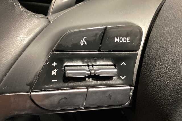 Hyundai TUCSON 1.6 TGDi Hybrid 230 Premium 5dr 2WD Auto Black