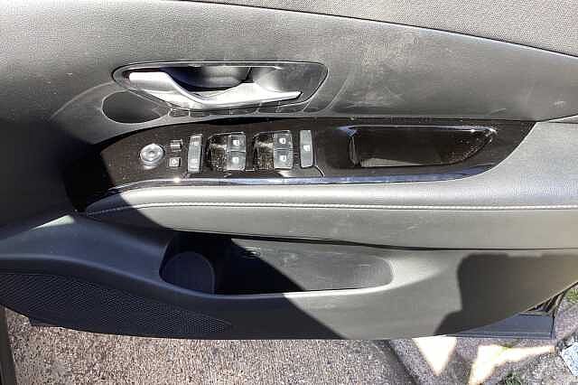 Hyundai TUCSON 1.6 TGDi 48V MHD SE Connect 5dr 2WD DCT