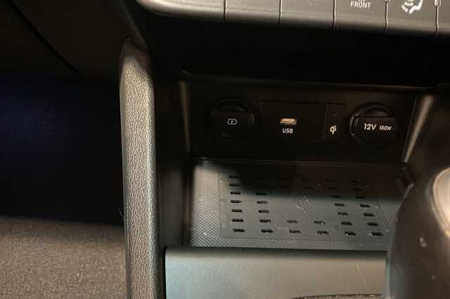 Hyundai KONA 1.6 GDi Hybrid Premium 5dr DCT Black