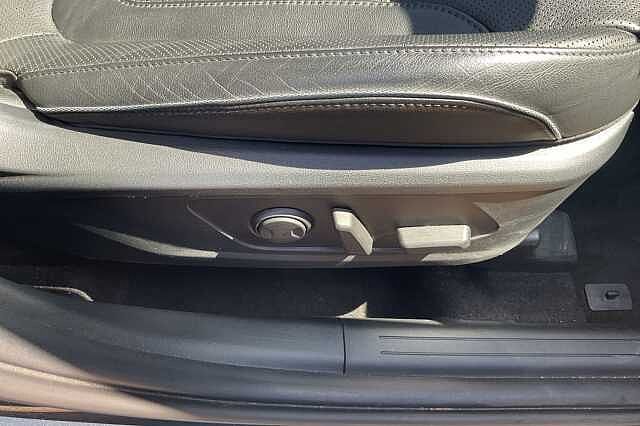 Hyundai TUCSON 1.6 TGDi Hybrid 230 Ultimate 5dr 2WD Auto Blue