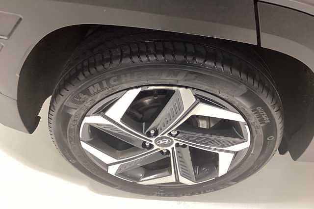 Hyundai TUCSON 1.6 TGDi Hybrid 230 Ultimate 5dr 2WD Auto Black