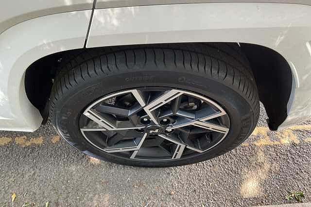 Hyundai TUCSON 1.6T 239 Hybrid N Line Edition 5dr Auto White