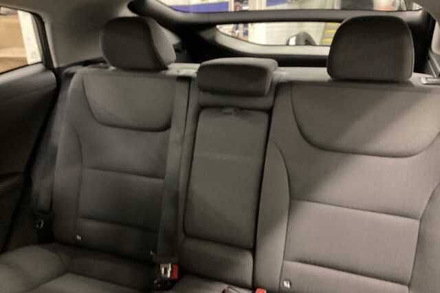 Hyundai IONIQ 1.6 GDi Hybrid Premium SE 5dr DCT