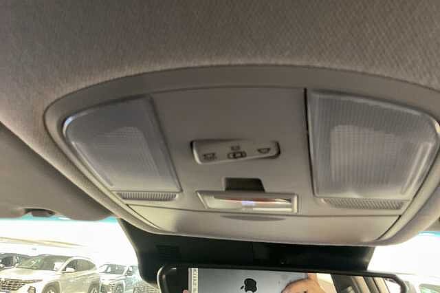 Hyundai KONA 1.6 GDi Hybrid Premium 5dr DCT White