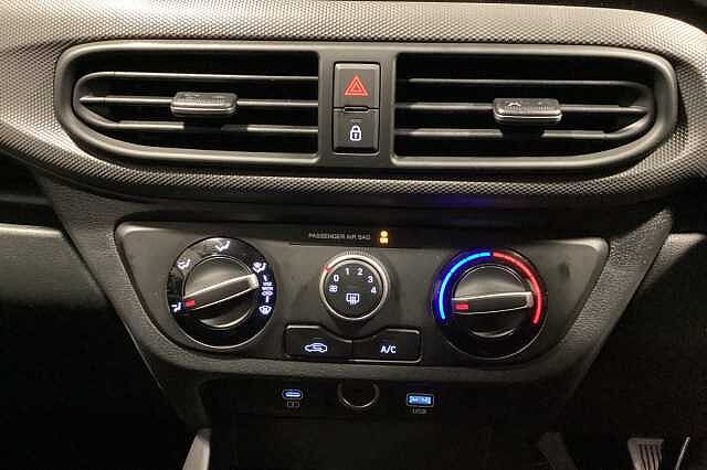 Hyundai I10 1.2 [79] Advance 5dr Auto [Nav] Hatchback Black