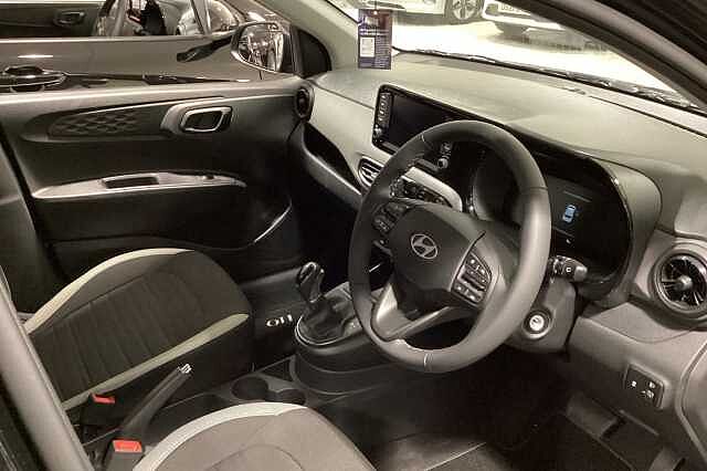Hyundai I10 1.2 [79] Advance 5dr Auto [Nav] Hatchback Black