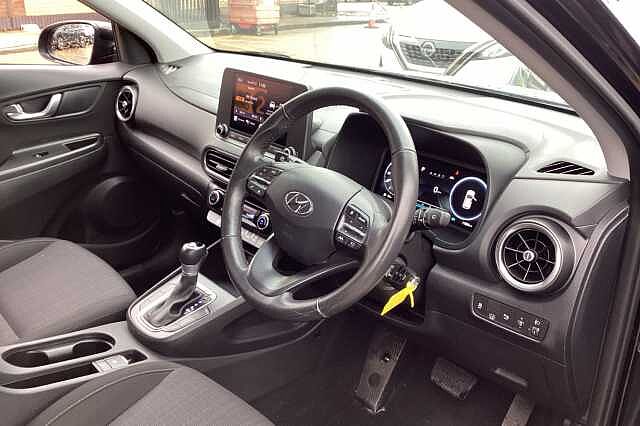 Hyundai KONA 1.6 GDi Hybrid SE Connect 5dr DCT Black