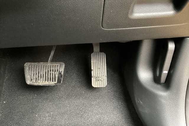 Hyundai KONA 1.6 GDi Hybrid SE Connect 5dr DCT Black