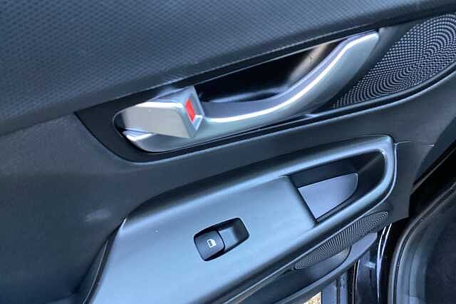 Hyundai KONA 1.6 GDi Hybrid Ultimate 5dr DCT Black