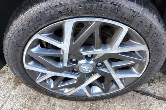 Hyundai KONA 1.6 GDi Hybrid Ultimate 5dr DCT Black