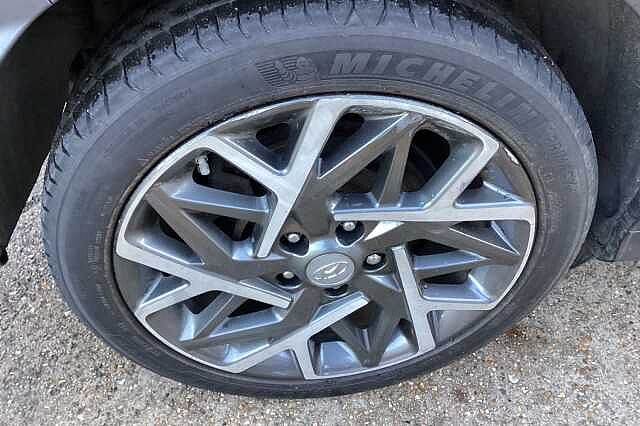 Hyundai KONA 1.6 GDi Hybrid Ultimate 5dr DCT Black