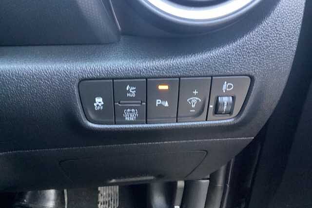 Hyundai KONA 1.6 GDi Hybrid Ultimate 5dr DCT Black