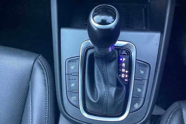 Hyundai KONA 1.6 GDi Hybrid Ultimate 5dr DCT Black