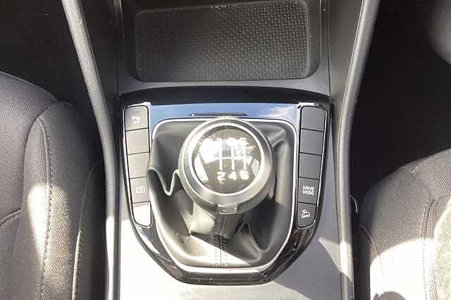 Hyundai TUCSON 1.6 TGDi SE Connect 5dr 2WD Black