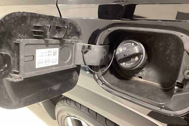 Hyundai TUCSON 1.6 TGDi 48V MHD Ultimate 5dr 2WD DCT Black