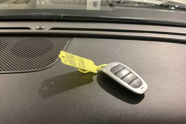 Hyundai TUCSON 1.6 TGDi 48V MHD Ultimate 5dr 2WD DCT Black