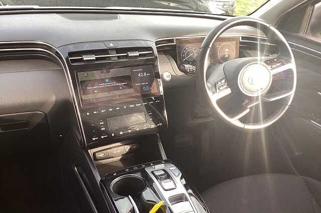 Hyundai TUCSON 1.6 TGDi Hybrid 230 Premium 5dr 2WD Auto White
