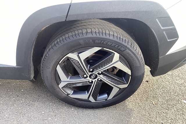 Hyundai TUCSON 1.6 TGDi Hybrid 230 Premium 5dr 2WD Auto White