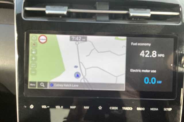 Hyundai TUCSON 1.6 TGDi Hybrid 230 Premium 5dr 2WD Auto White