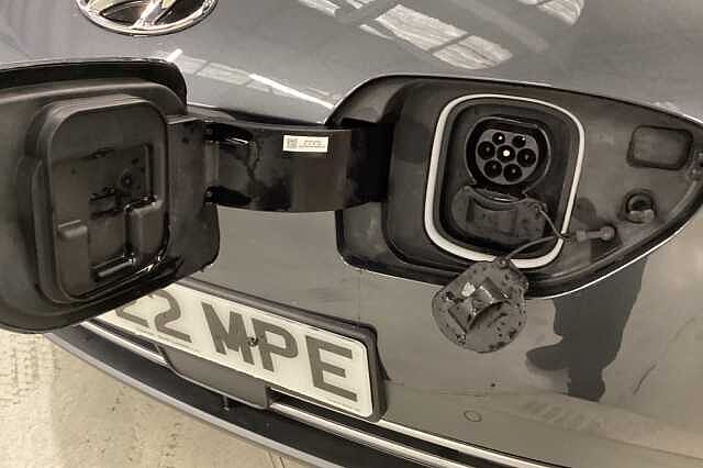 Hyundai KONA 150kW Premium 64kWh 5dr Auto