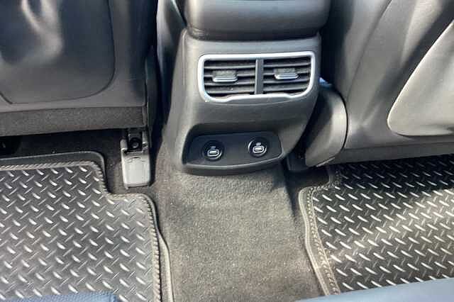 Hyundai SANTA FE 1.6 TGDi Hybrid Ultimate 5dr 4WD Auto