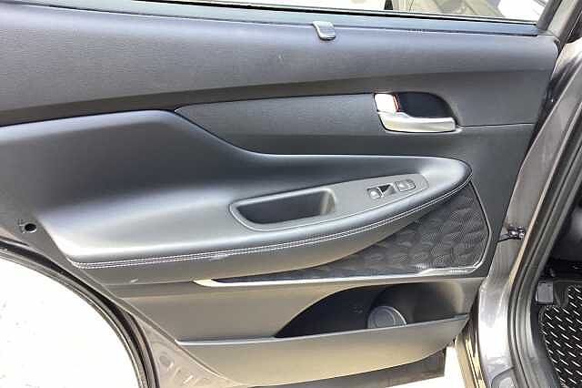 Hyundai SANTA FE 1.6 TGDi Hybrid Ultimate 5dr 4WD Auto