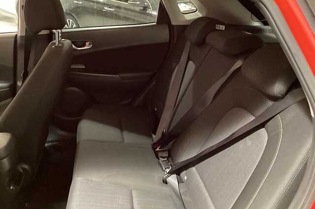 Hyundai KONA 1.6 GDi Hybrid Premium 5dr DCT Red
