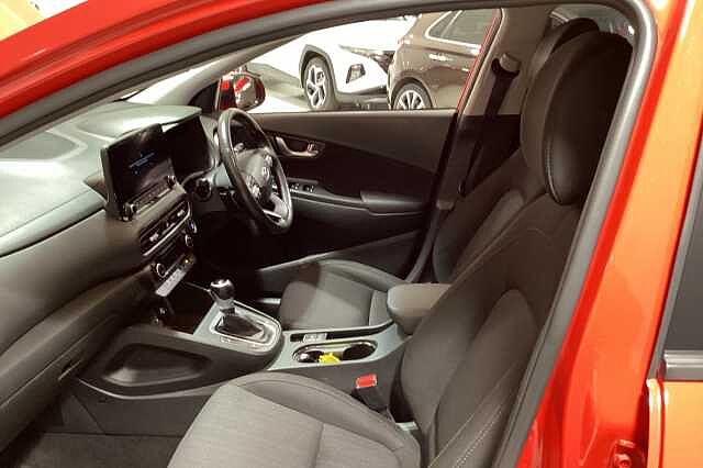 Hyundai KONA 1.6 GDi Hybrid Premium 5dr DCT Red