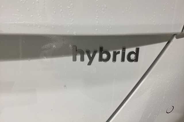 Hyundai KONA 1.6 GDi Hybrid Ultimate 5dr DCT Hatchback White