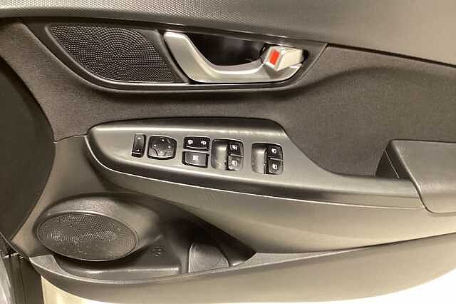 Hyundai KONA 1.6 GDi Hybrid SE Connect 5dr DCT Grey