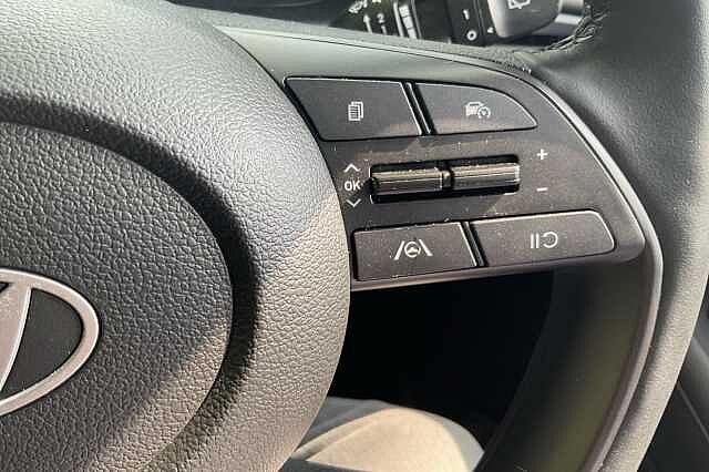 Hyundai BAYON 1.0 TGDi [90] Tech Line 5dr DCT White