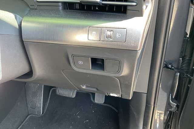 Hyundai KONA 160kW Advance 65kWh 5dr Auto Grey