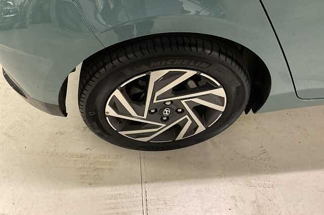 Hyundai I20 1.0T GDi Advance 5dr Green