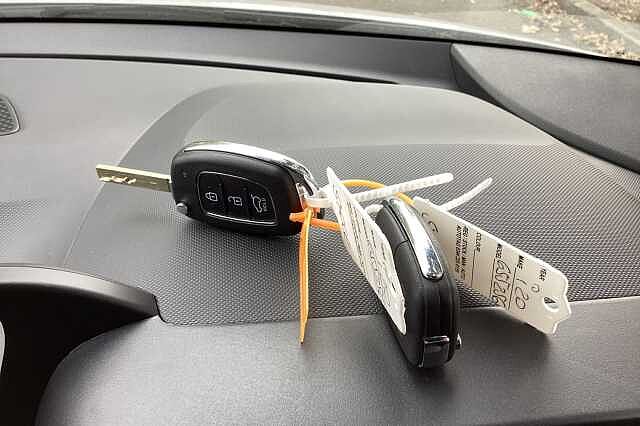 Hyundai i20 1.0T GDi Premium 5dr DCT Hatchback