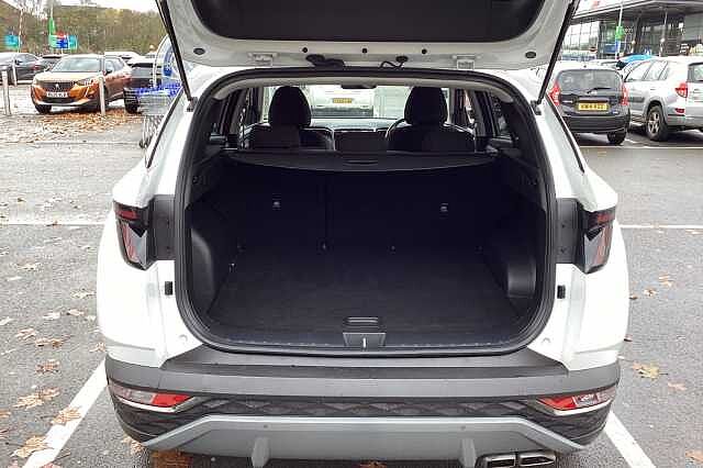 Hyundai TUCSON 1.6 TGDi Hybrid 230 Premium 5dr 2WD Auto White