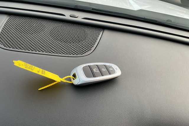 Hyundai TUCSON 1.6 TGDi Plug-in Hybrid N Line S 5dr 4WD Auto White