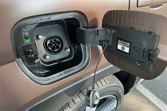 Hyundai SANTA FE 1.6 TGDi Plug-in Hybrid Premium 5dr 4WD Auto