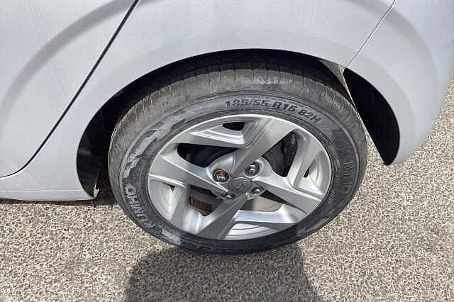 Hyundai i10 1.2 MPi SE Connect 5dr