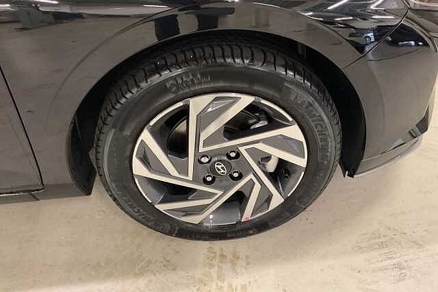 Hyundai I20 1.0T GDi 90 Element 5dr DCT Black