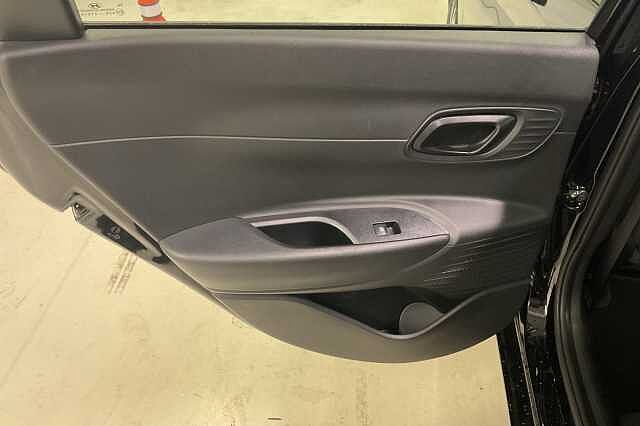 Hyundai I20 1.0T GDi 90 Element 5dr DCT Black