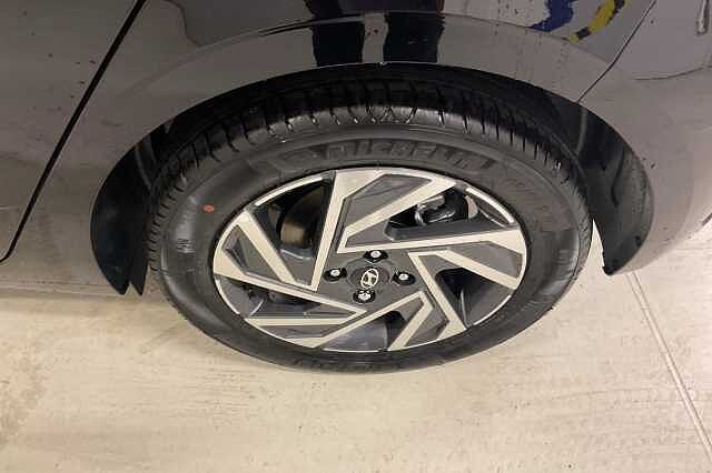Hyundai I20 1.0T GDi 90 Element 5dr DCT Black