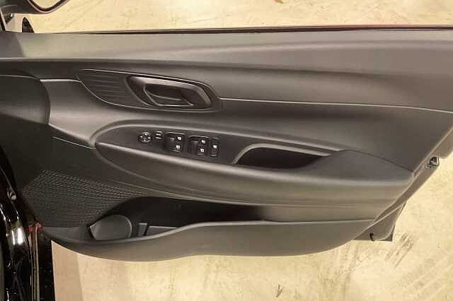Hyundai I20 1.0T GDi 90 Element 5dr DCT Black