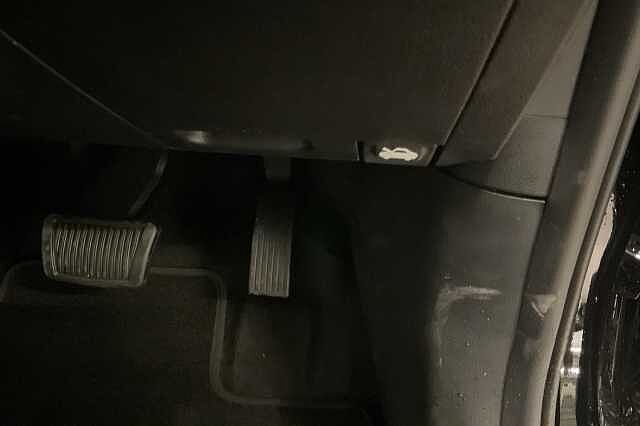 Hyundai I20 1.0T GDi 90 Element 5dr DCT Black