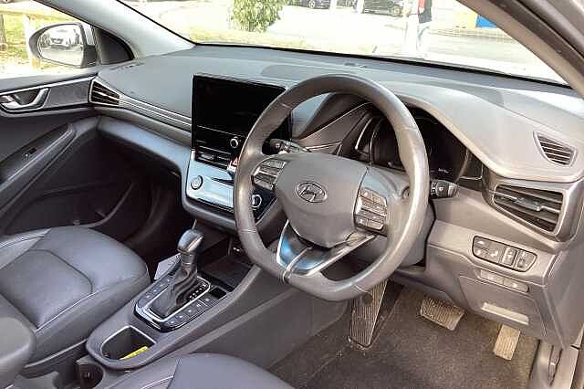 Hyundai IONIQ 1.6 GDi Hybrid DCT 2021MY Premium SE