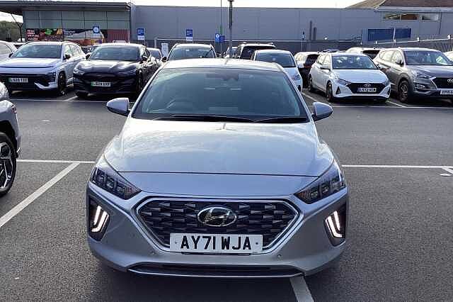 Hyundai IONIQ 1.6 GDi Hybrid DCT 2021MY Premium SE