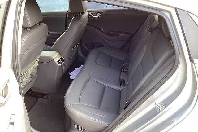 Hyundai IONIQ 1.6 GDi Hybrid DCT 2021MY Premium SE