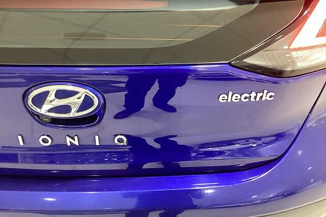 Hyundai IONIQ 100kW Premium 38kWh 5dr Auto Blue