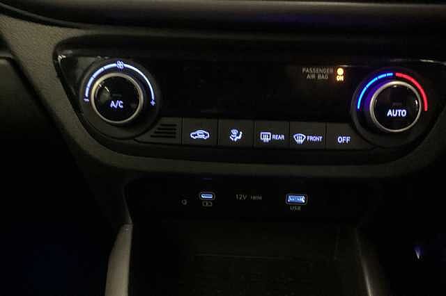 Hyundai I10 1.2 [79] Premium 5dr Auto [Nav] Green